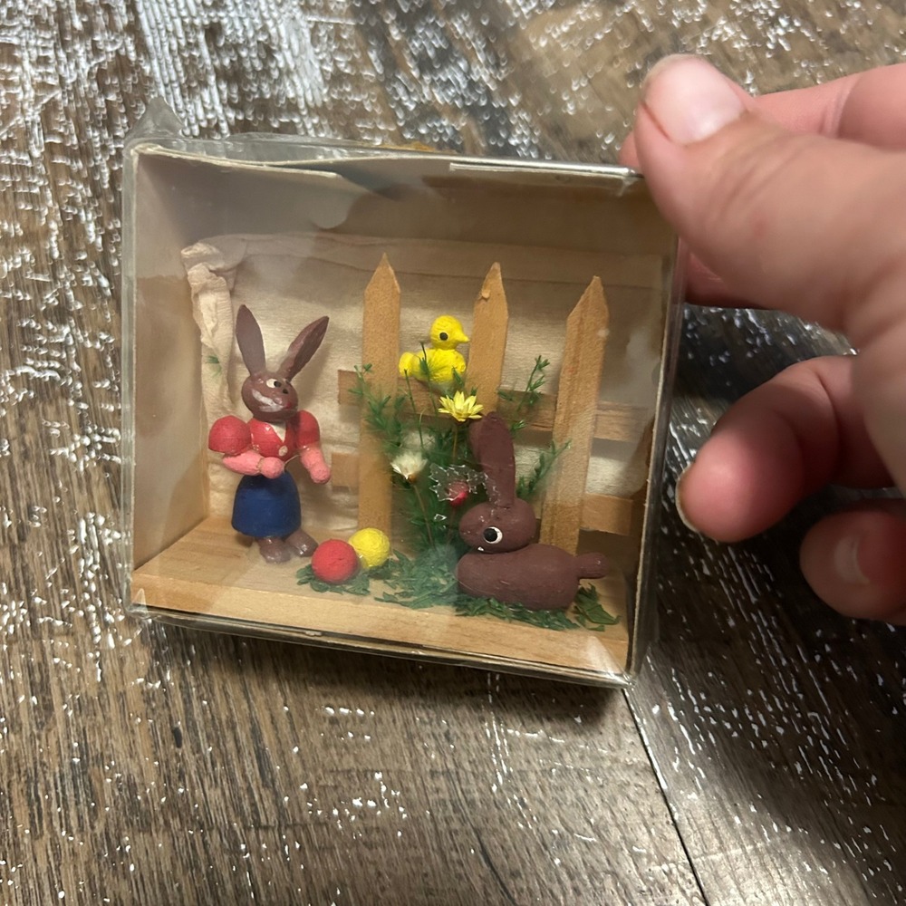 Erzgebirge German Folk Art Easter Figurine Miniature Wood Rabbit Chick Scene